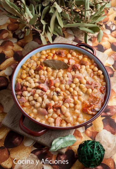 Garbanzos al estilo canario o garbanzas canarias, lo que prefieras