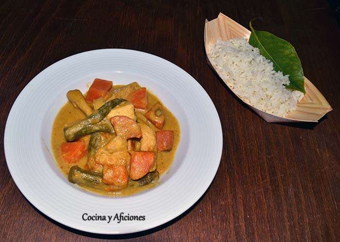 curry camboyano de pollo