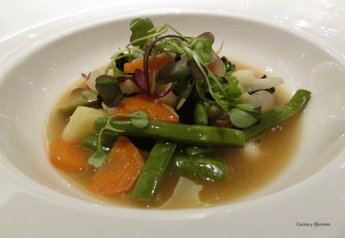 menestra-de-10-verduras-con-caldo-de-jamon