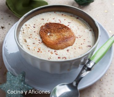Sopa de foie exprés con croutes, más fácil imposible
