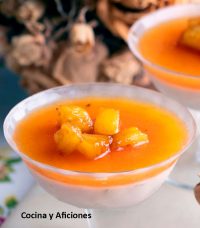 Panna cotta de foie con gelée de persimon, un aperitivo delicioso