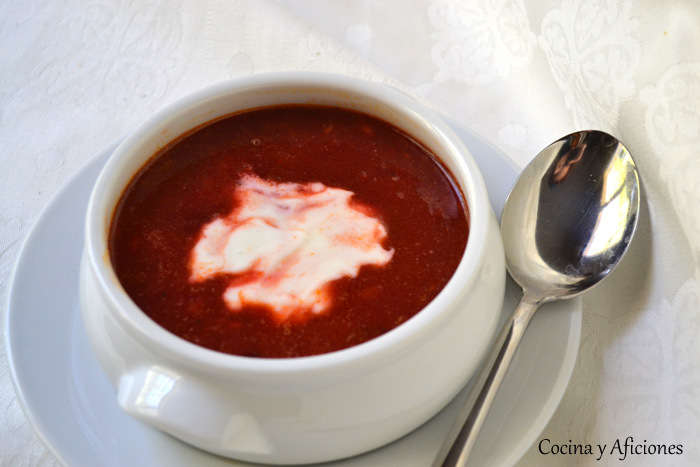 Borsch, la sopa más famosa del Este de Europa, cocina rusa