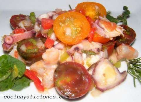 salpicon de gambas, langostinos y pulpo